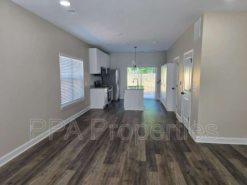 404 Giles St – photo 3