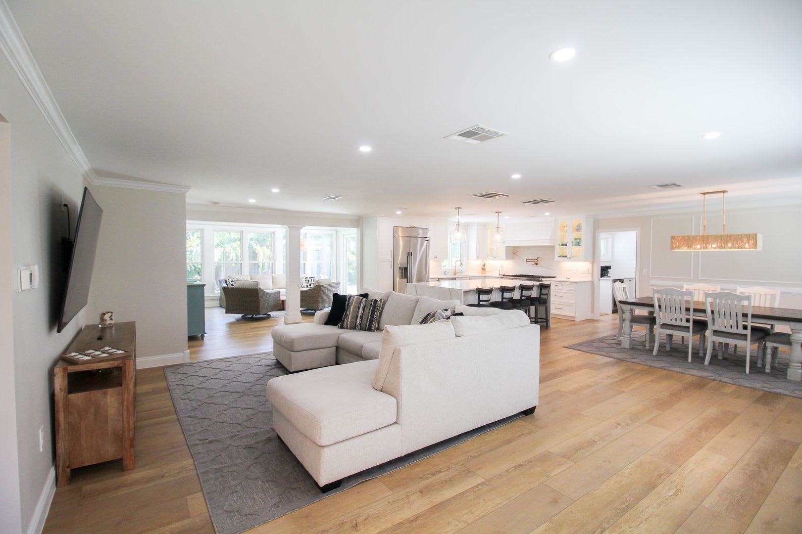 Luxury Annual Rental with Resort-Style Pool on Longboat Key – photo 5
