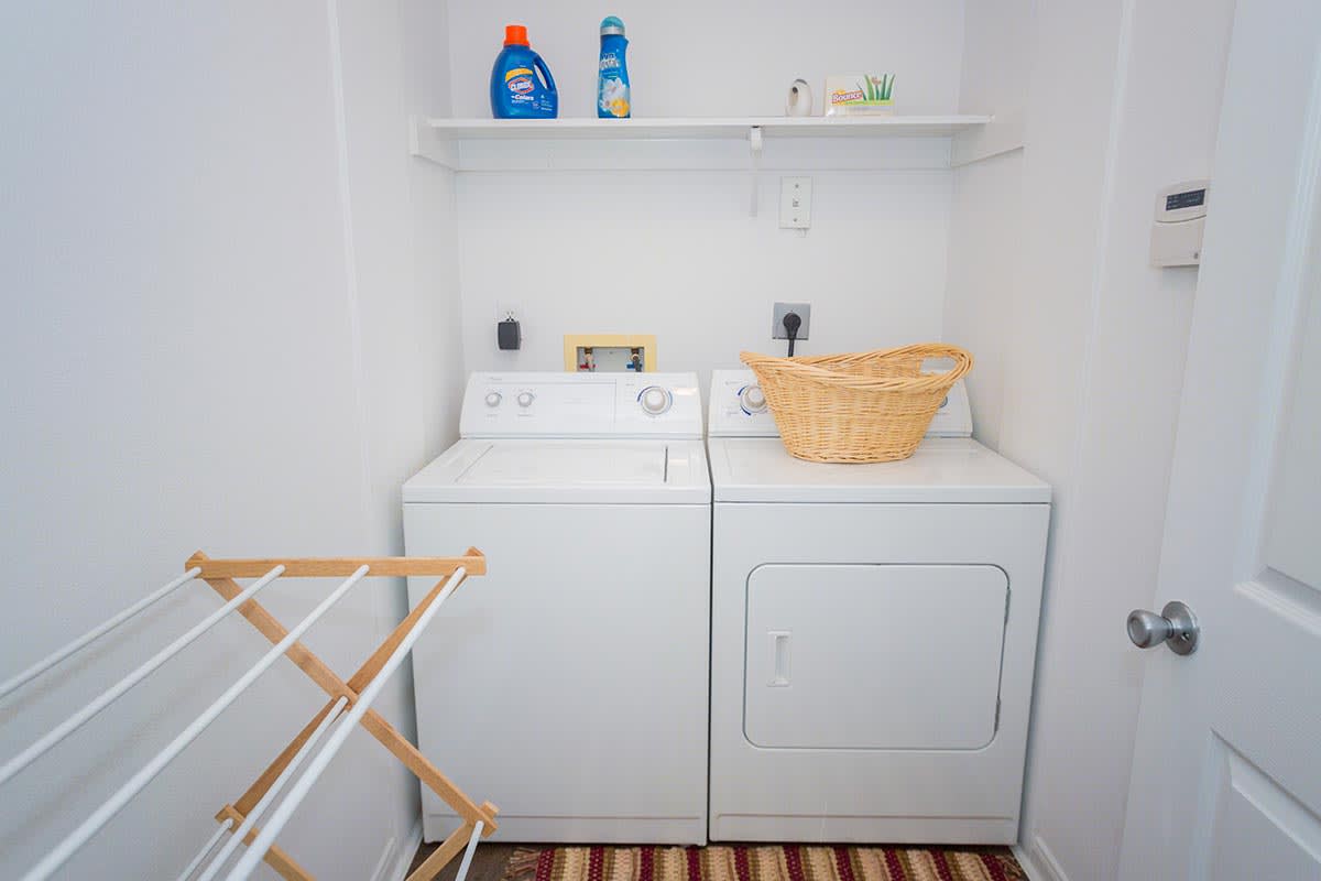 Catalina Village Apartment Homes – photo 4