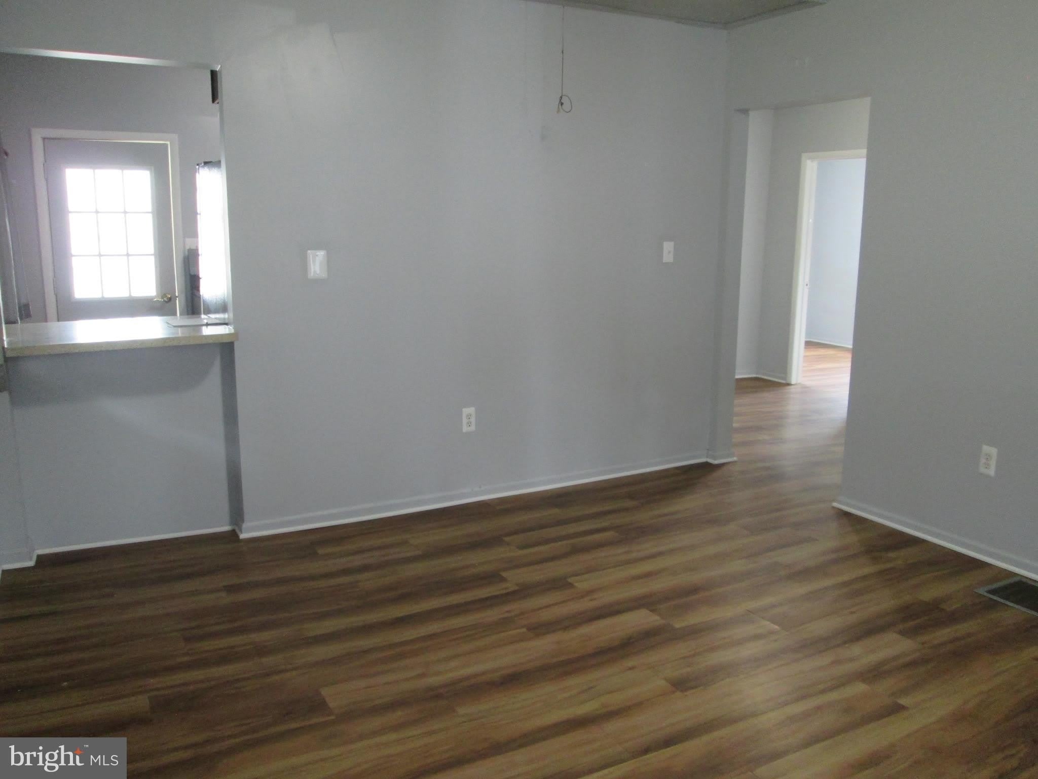 1208 LOCUST Street – photo 4