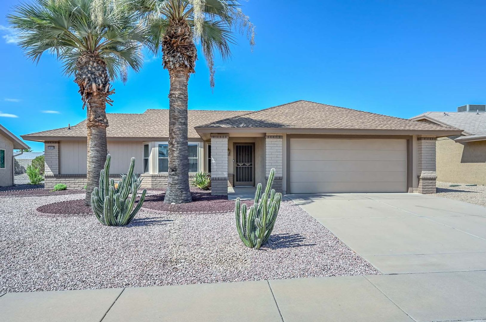 55+ Gorgeous Gem Furnished ready for Move in! – photo 1