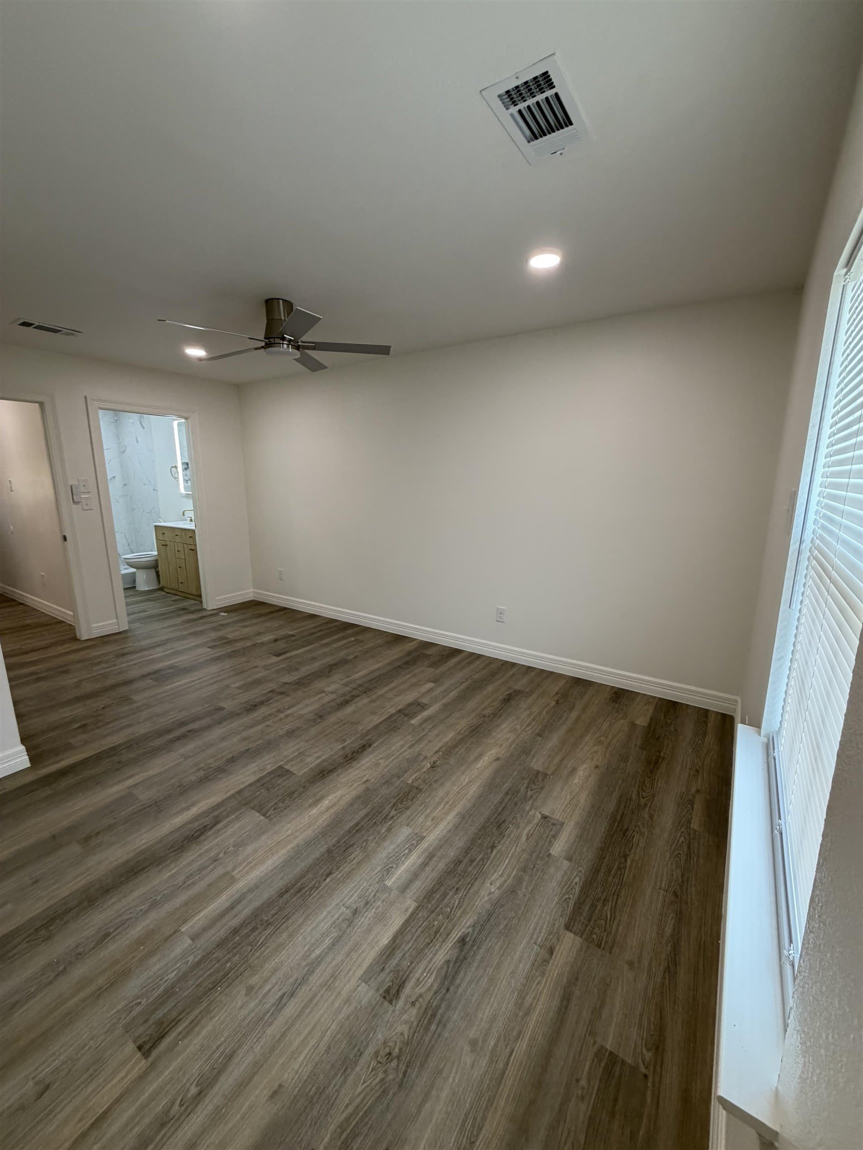 3186 Merriman St – photo 5