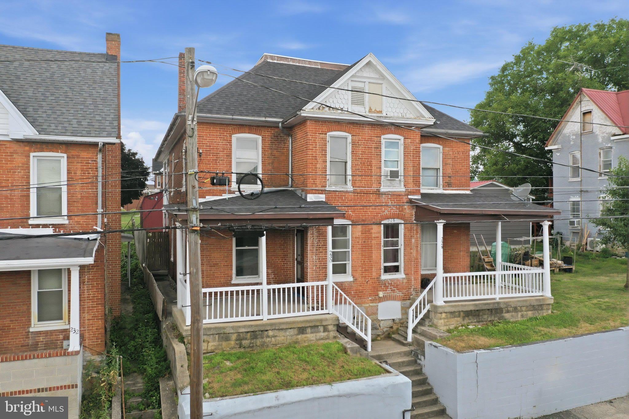 230 RIDGE Avenue – photo 3