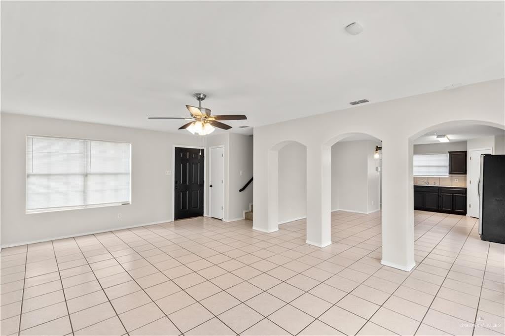 4416 Thunderbird Avenue – photo 3