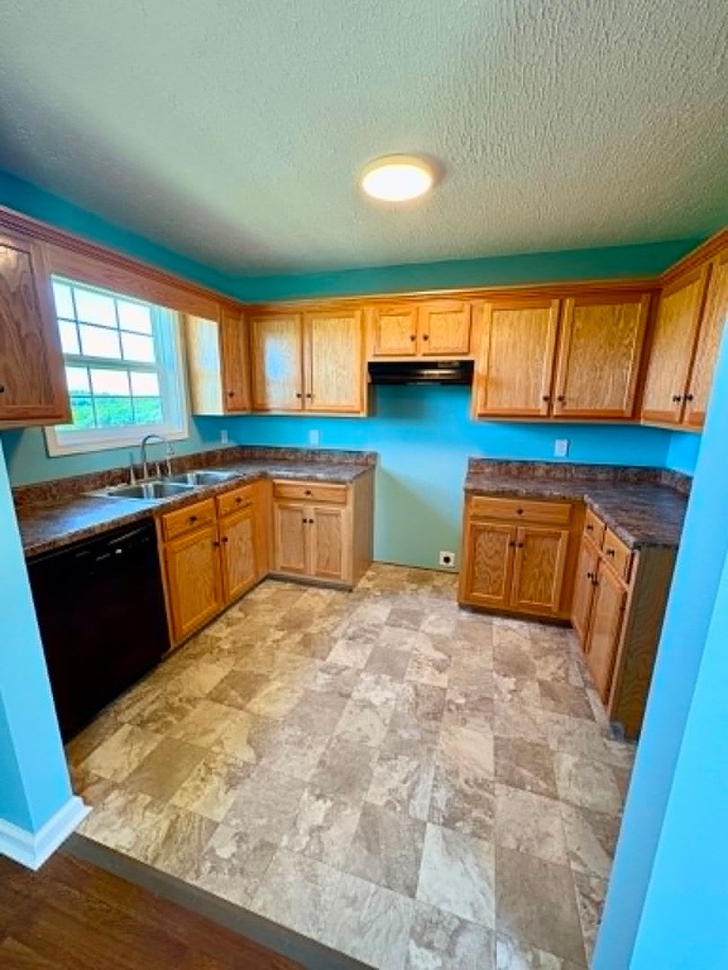 299 J Hunt Rd – photo 4