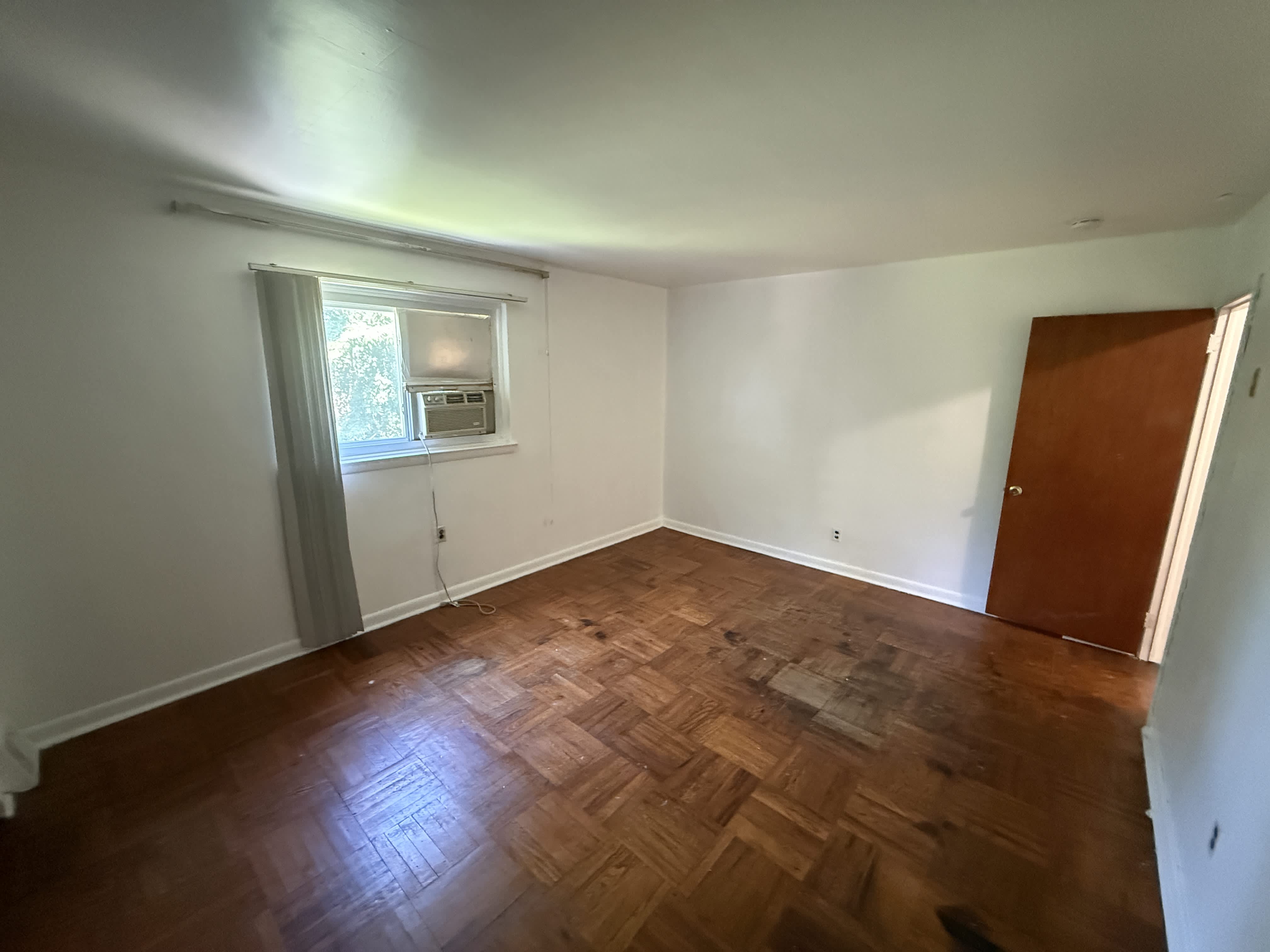1538 Forrester Ave – photo 4