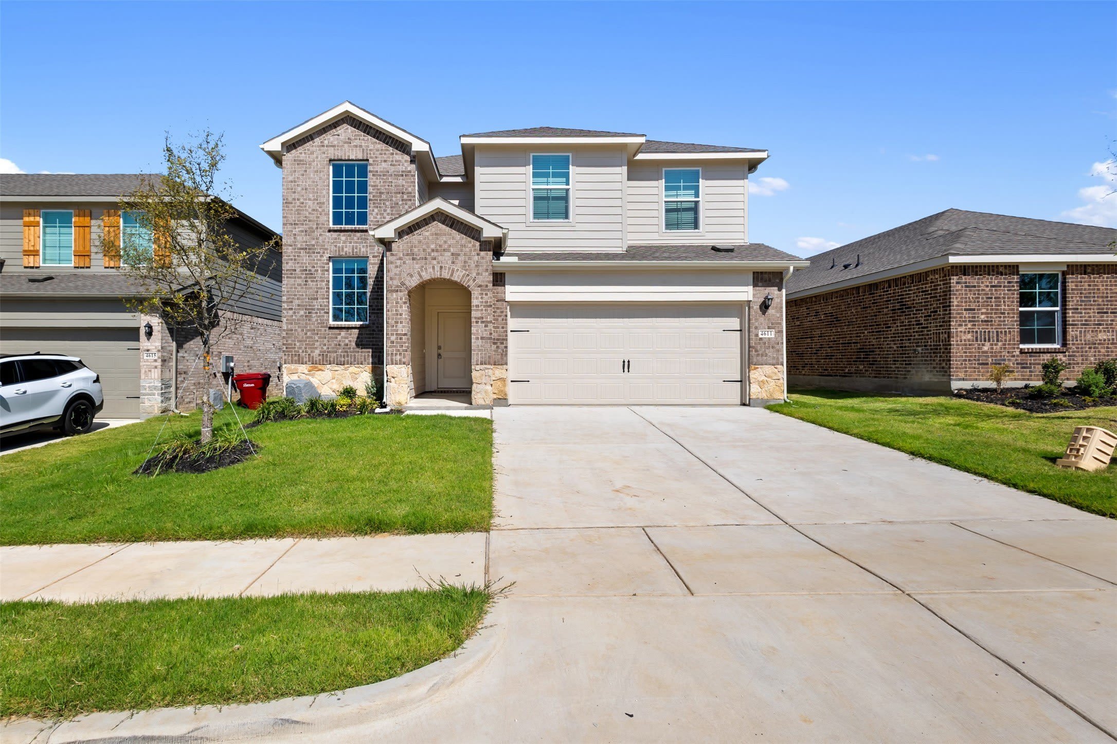4611 Carnation Drive – photo 1