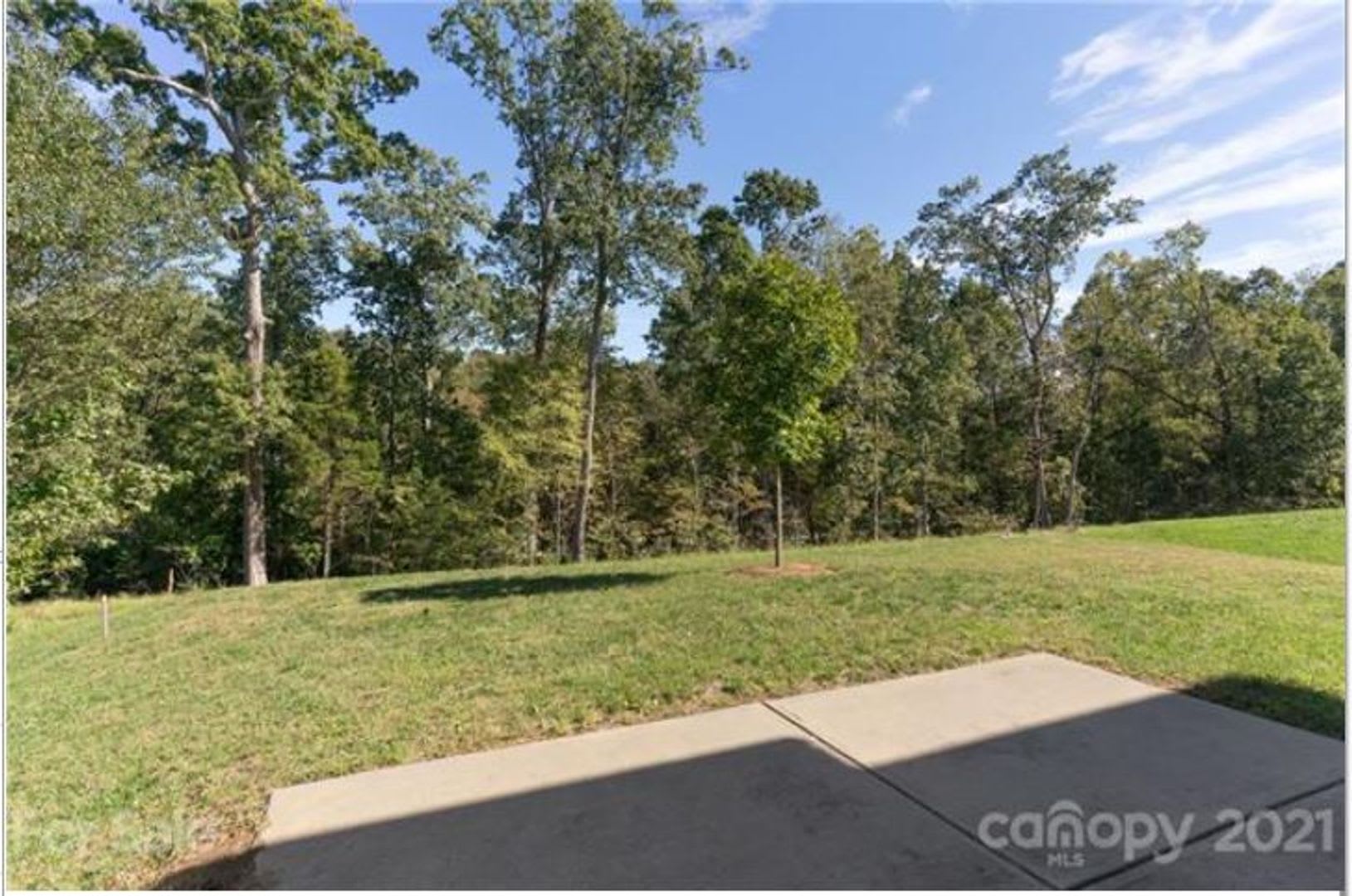 Community Pool & Bedroom on 1st Floor (fenced backyard) – photo 2
