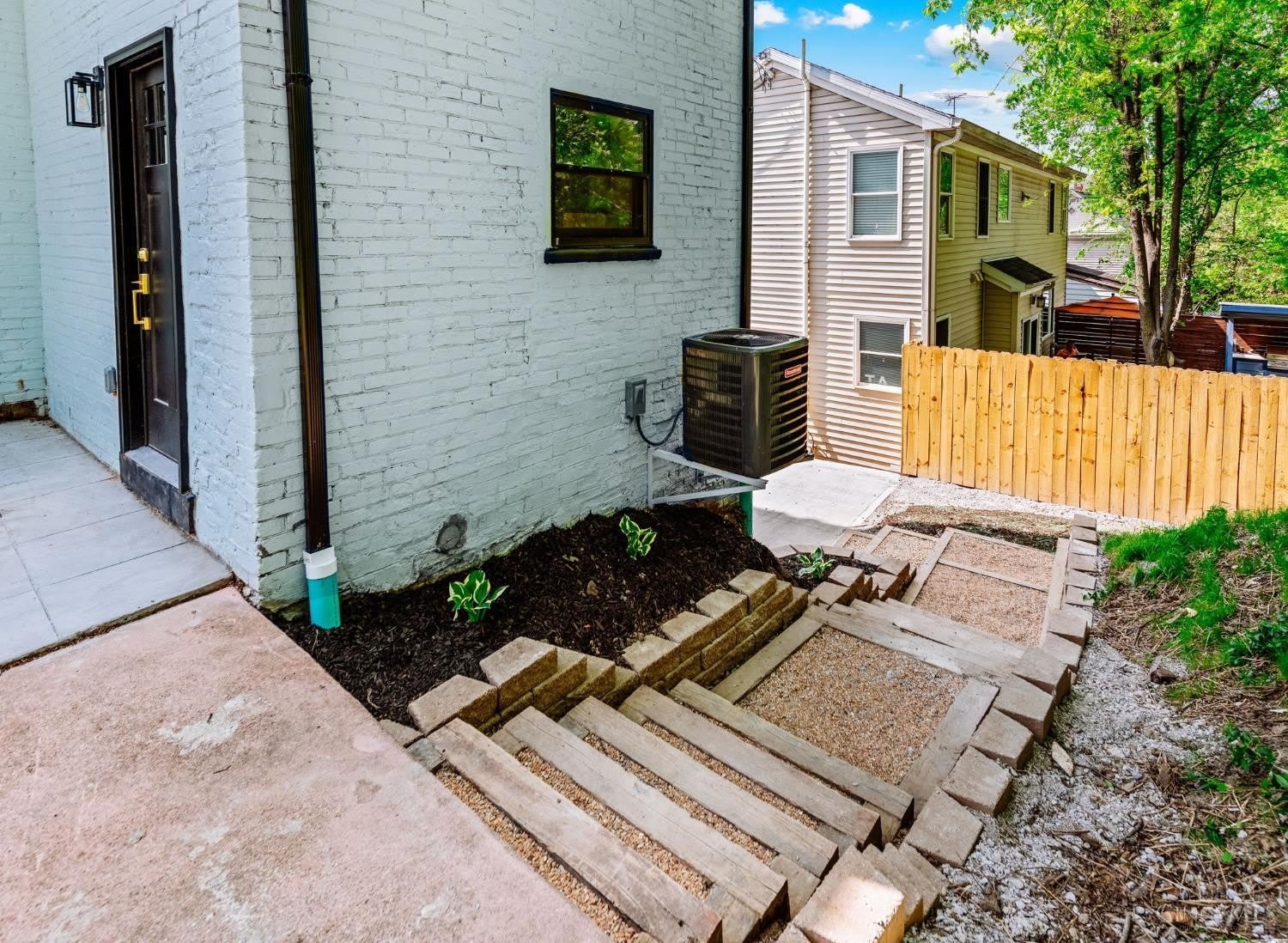 3634 Columbia Parkway – photo 4