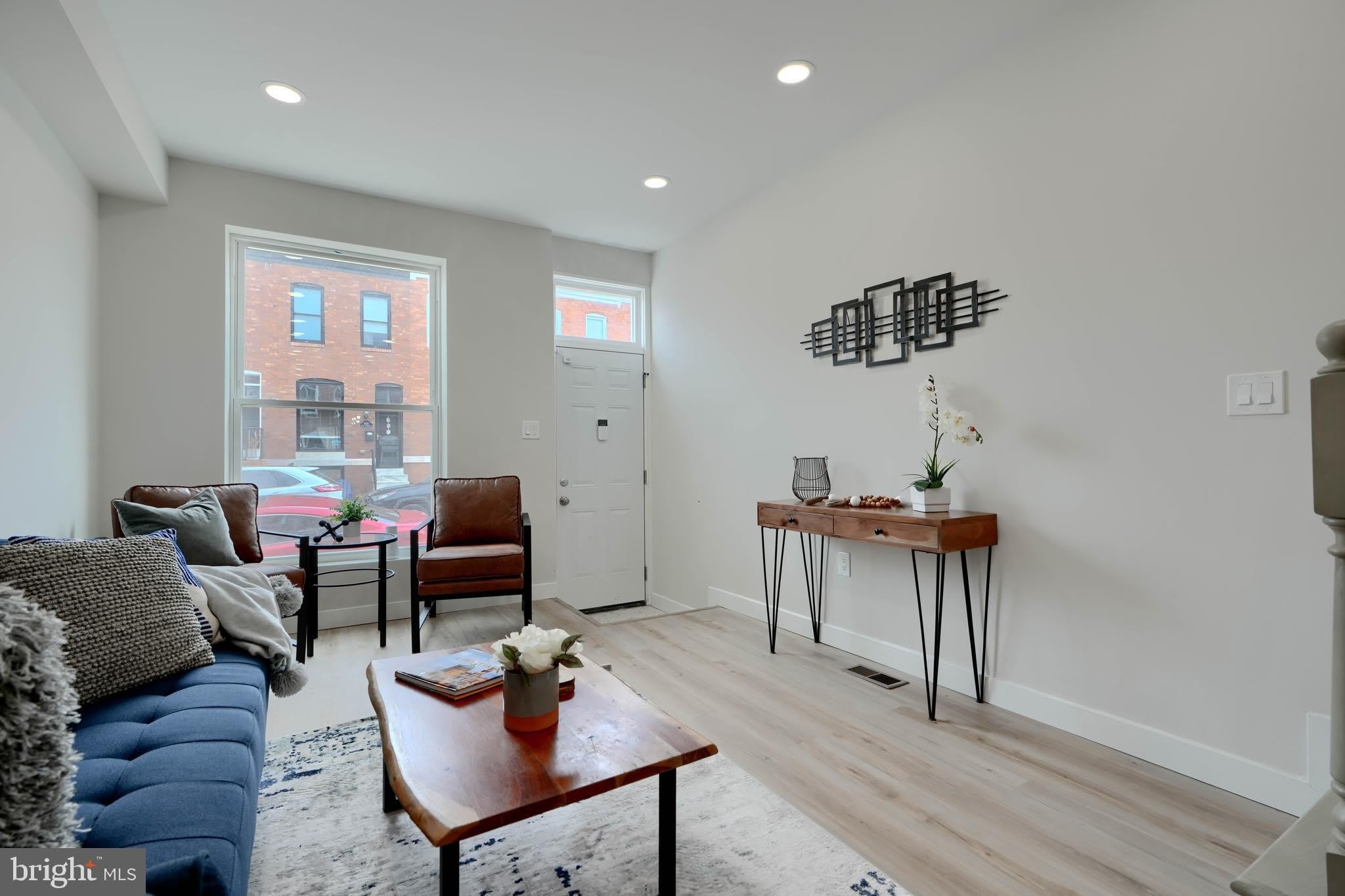 602 S STREEPER Street – photo 4