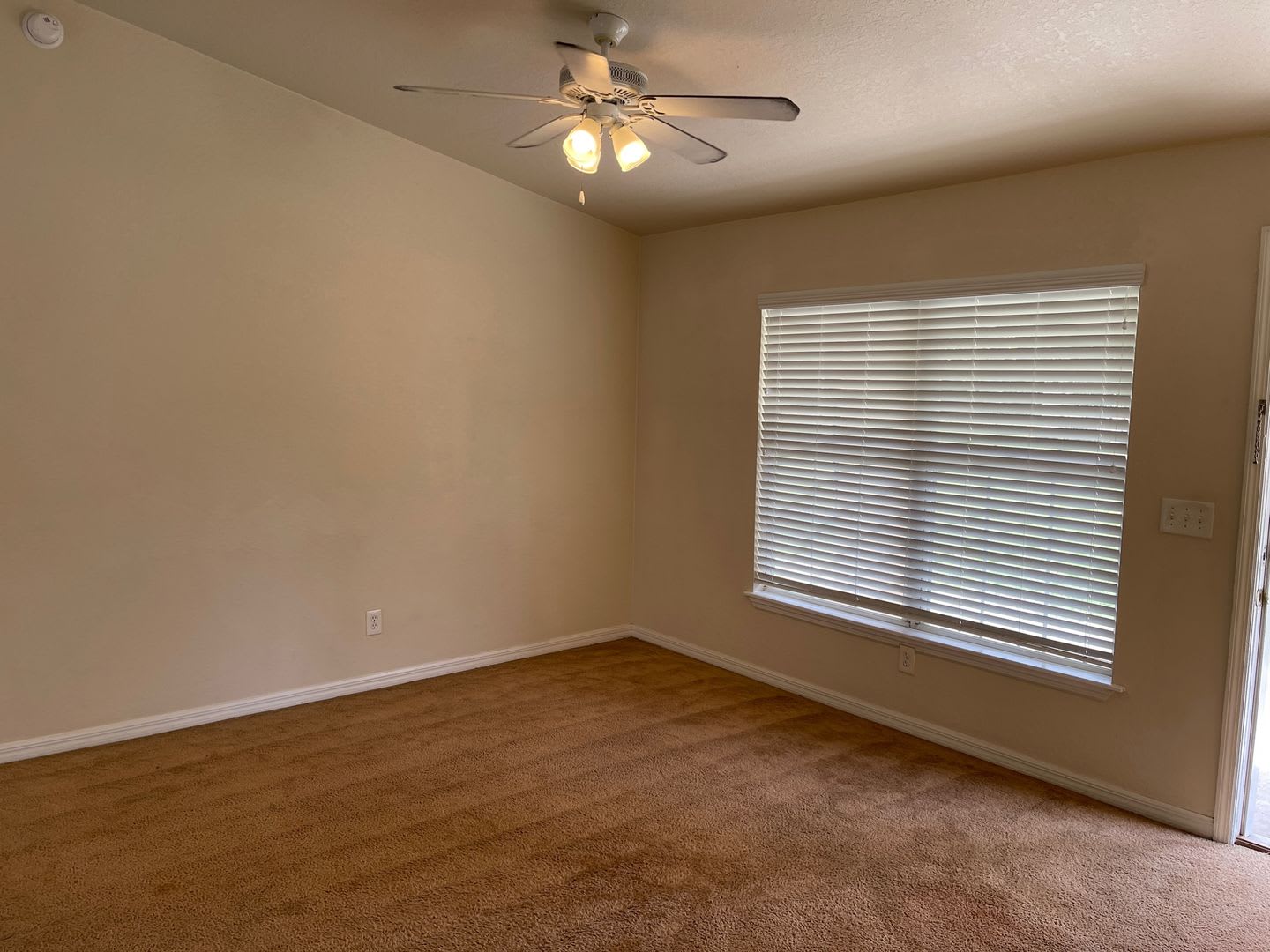 2 Bedroom 2 Bathroom – photo 2