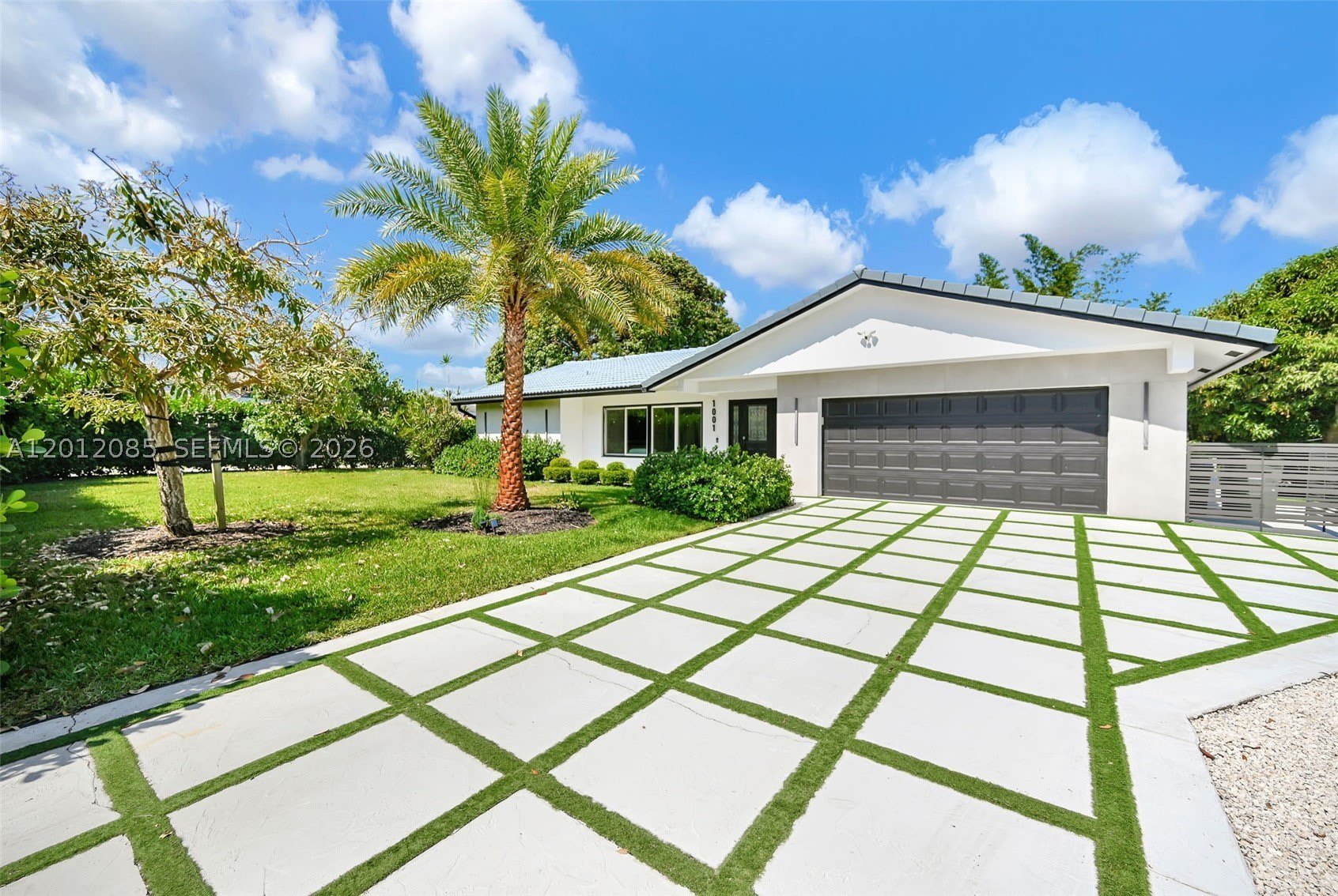1001 NW 4th Ct – photo 4