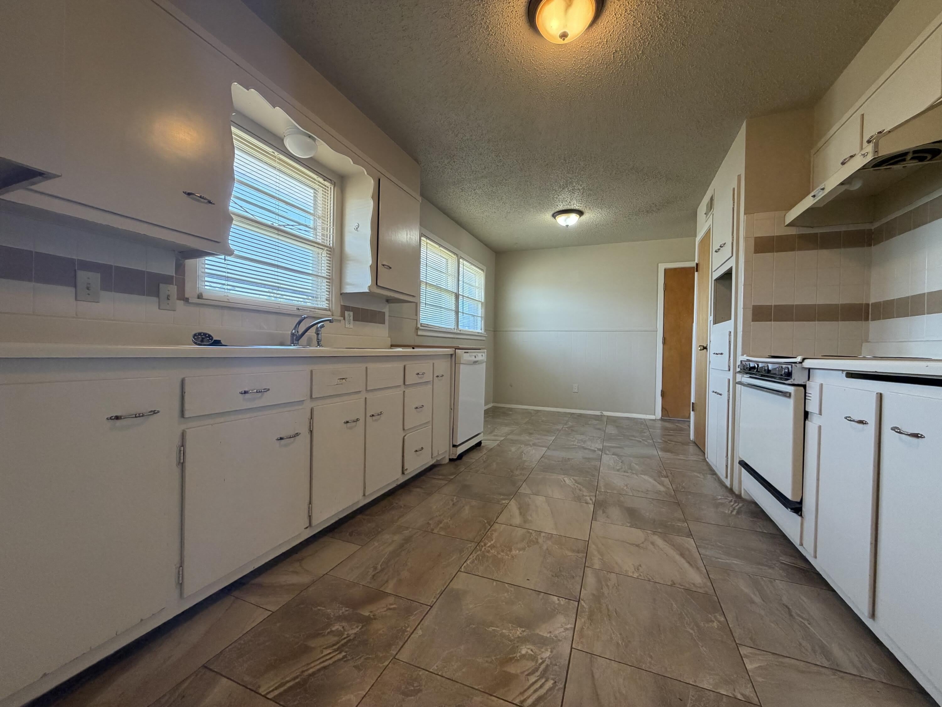 5016 46th Street – photo 4
