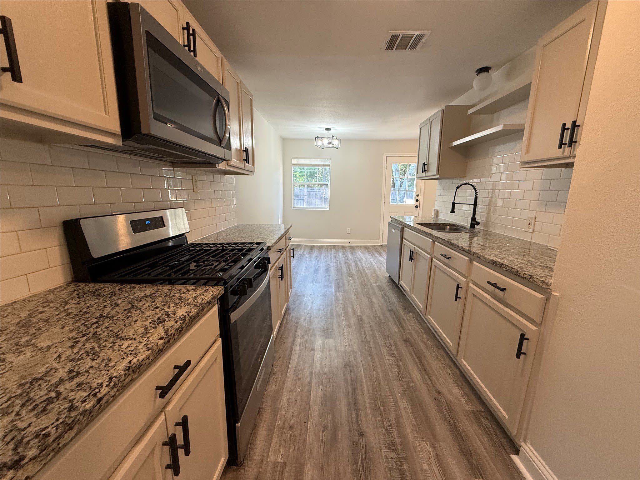 1033 S Hub Street – photo 4