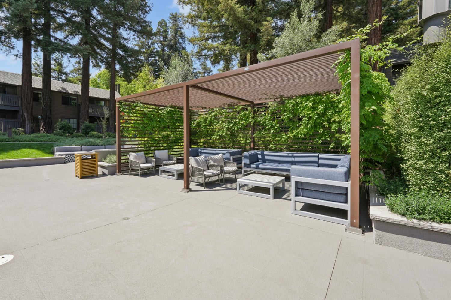 Old Orchard Apartments – photo 2