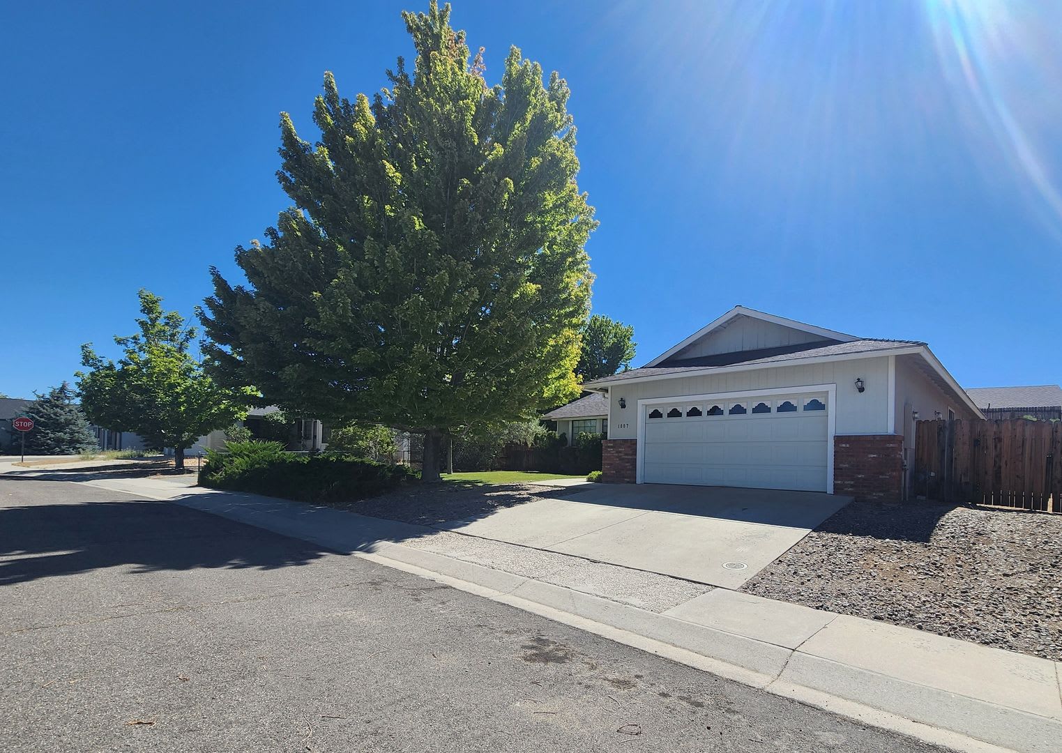 Home For Rent in Sunridge – photo 1
