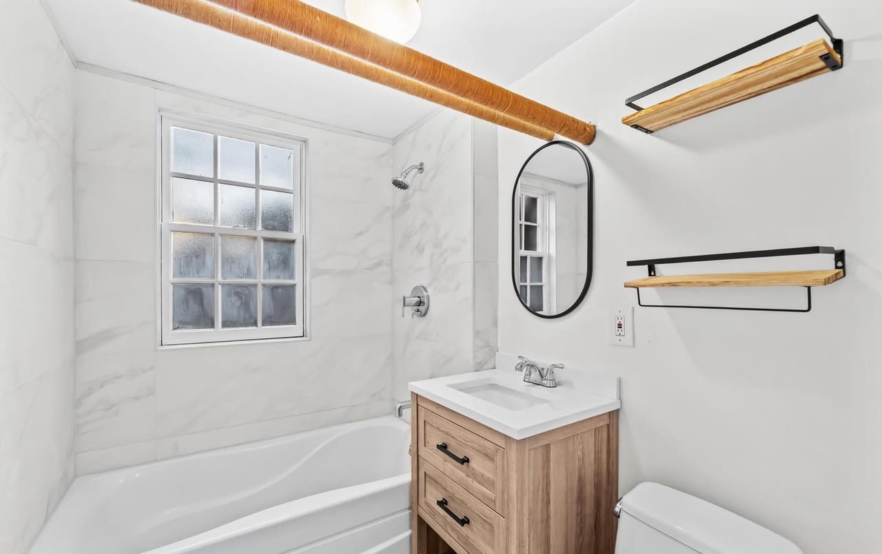 3001 Porter St NW – photo 3