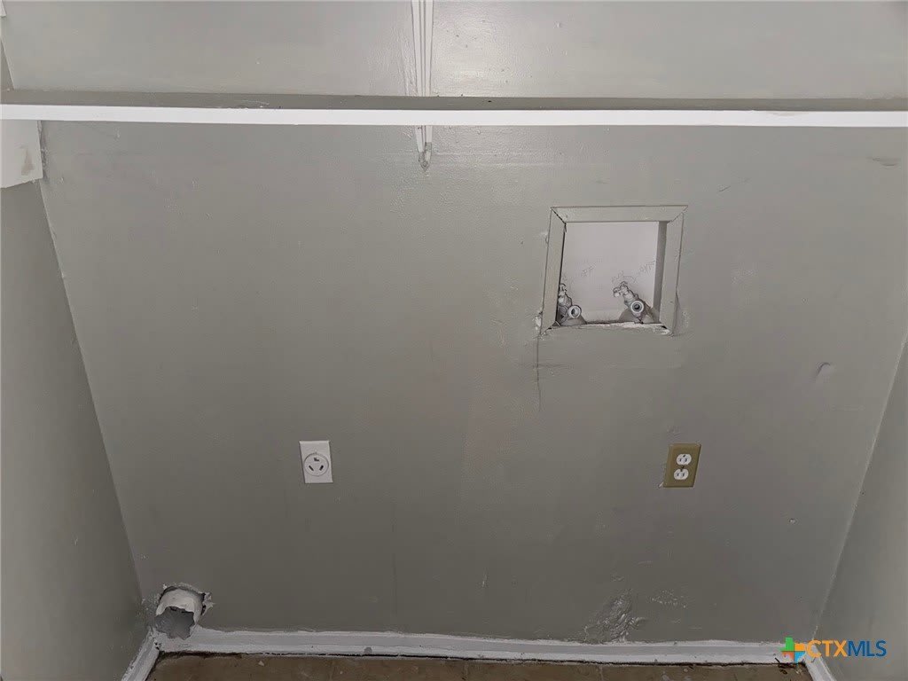 1207 Charisse Street – photo 5