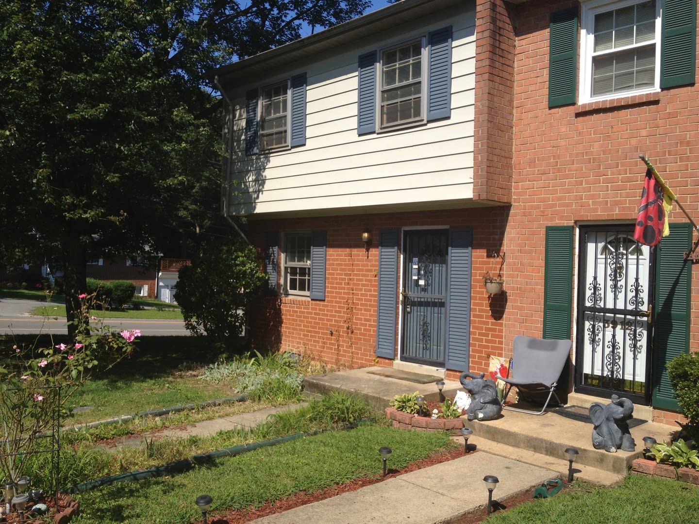 4 Bedroom Townhouse Chesterfield – photo 1