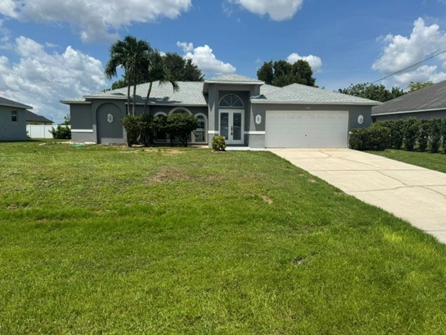 3BR/2BA Single Family House Available – photo 1