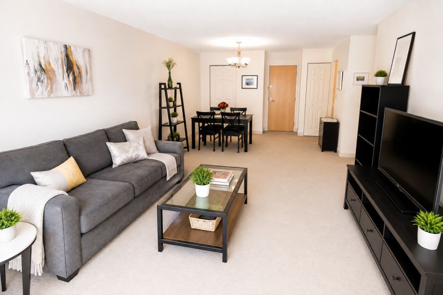 80 Pleasant St. – photo 3