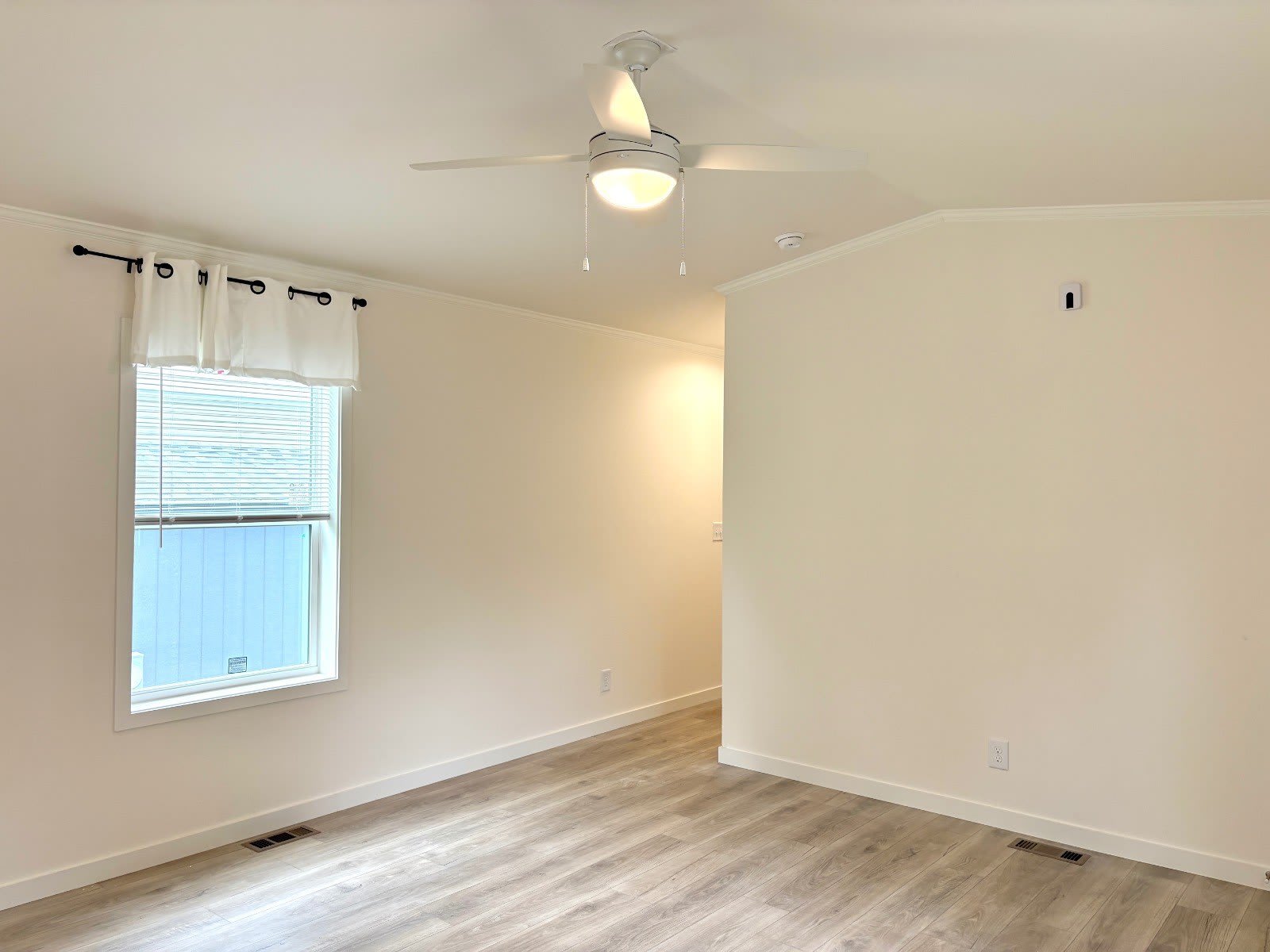 401 Lilly Ln – photo 5