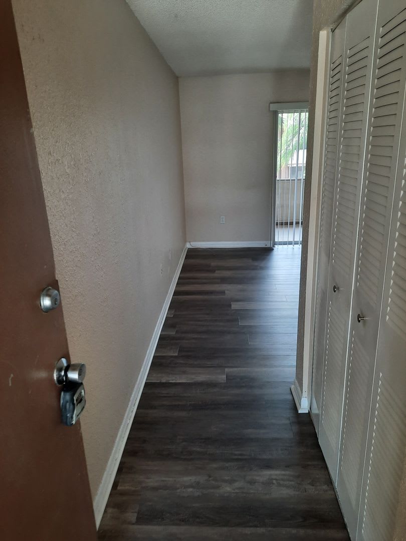 Just renovated – photo 3