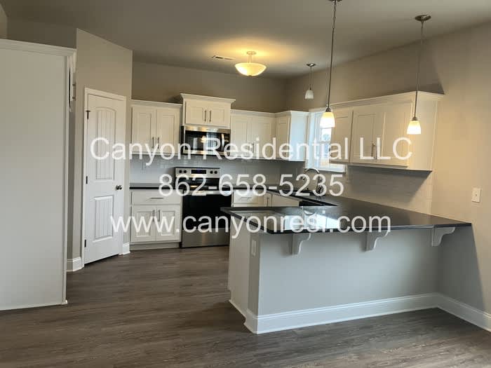 128 Ocean Springs Avenue – photo 3