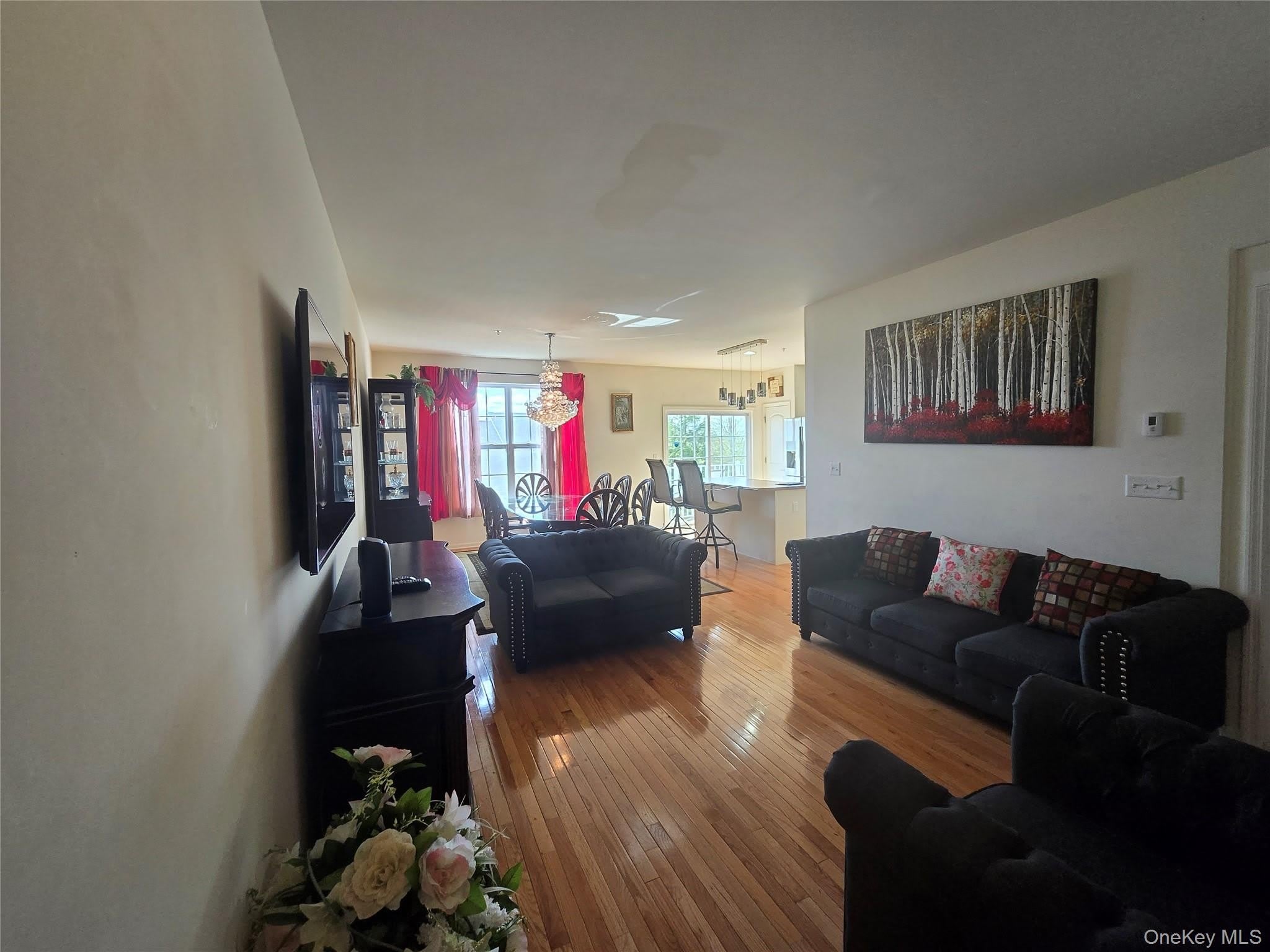 913 Hawthorn Way – photo 3