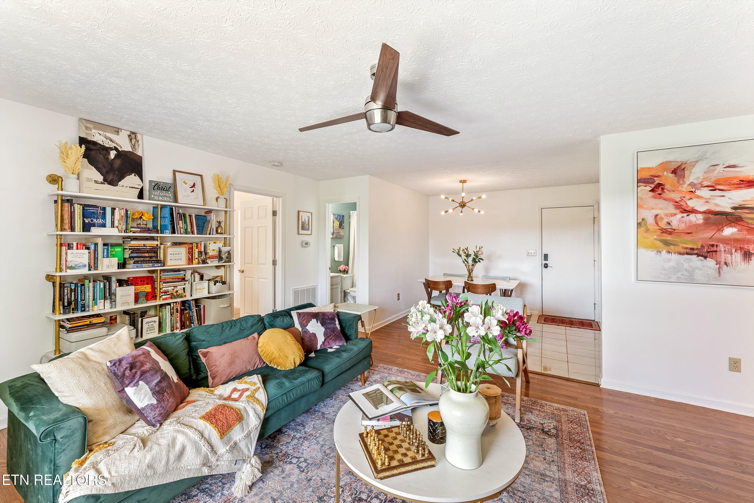 1720 Moon Court – photo 4