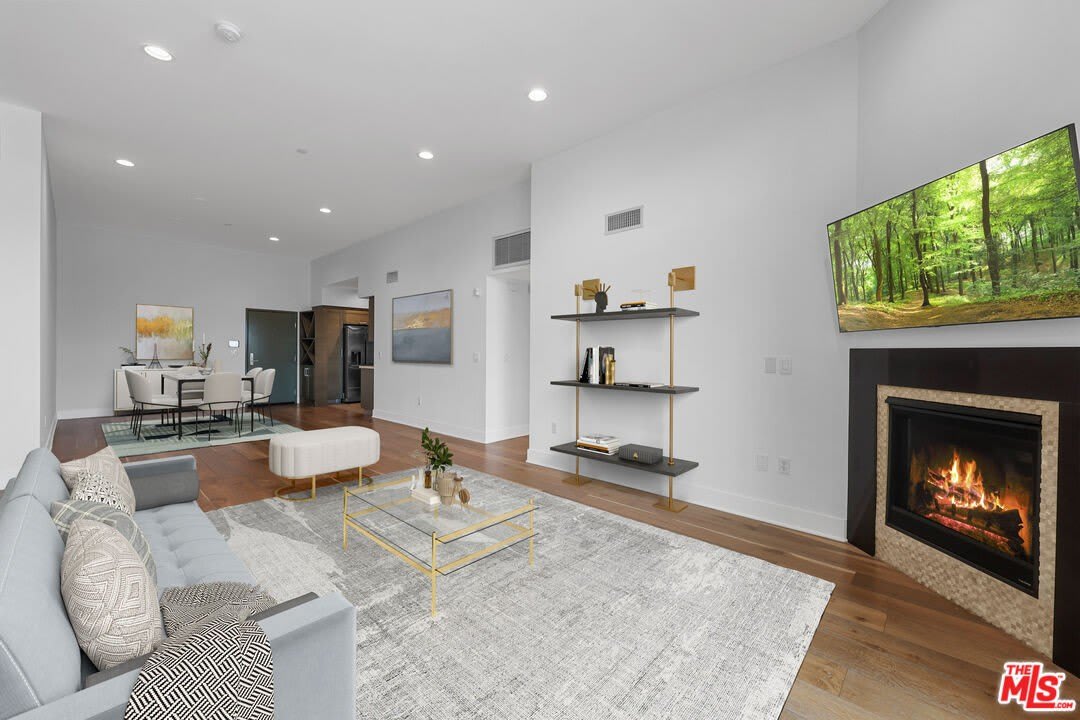 7133 Hawthorn Ave – photo 1