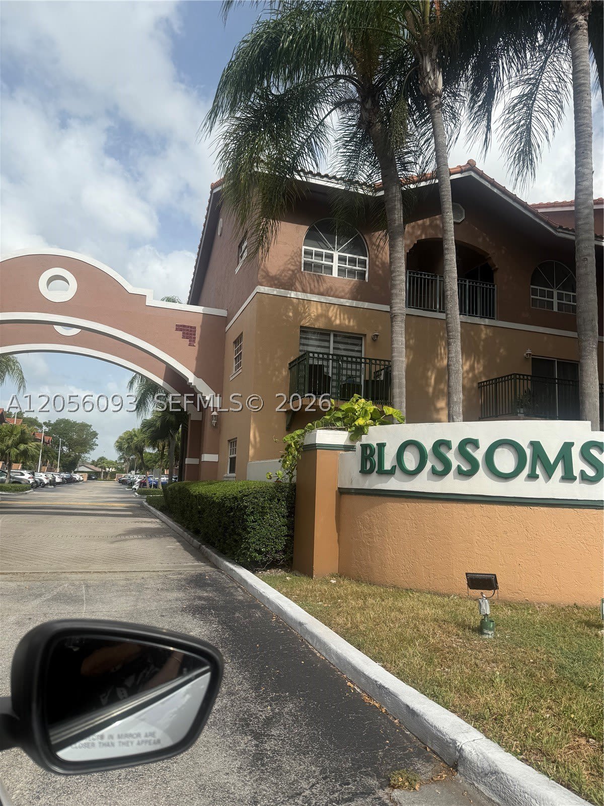 10010 Hammocks Blvd – photo 2