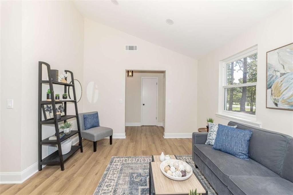 4887 Hull Road – photo 5