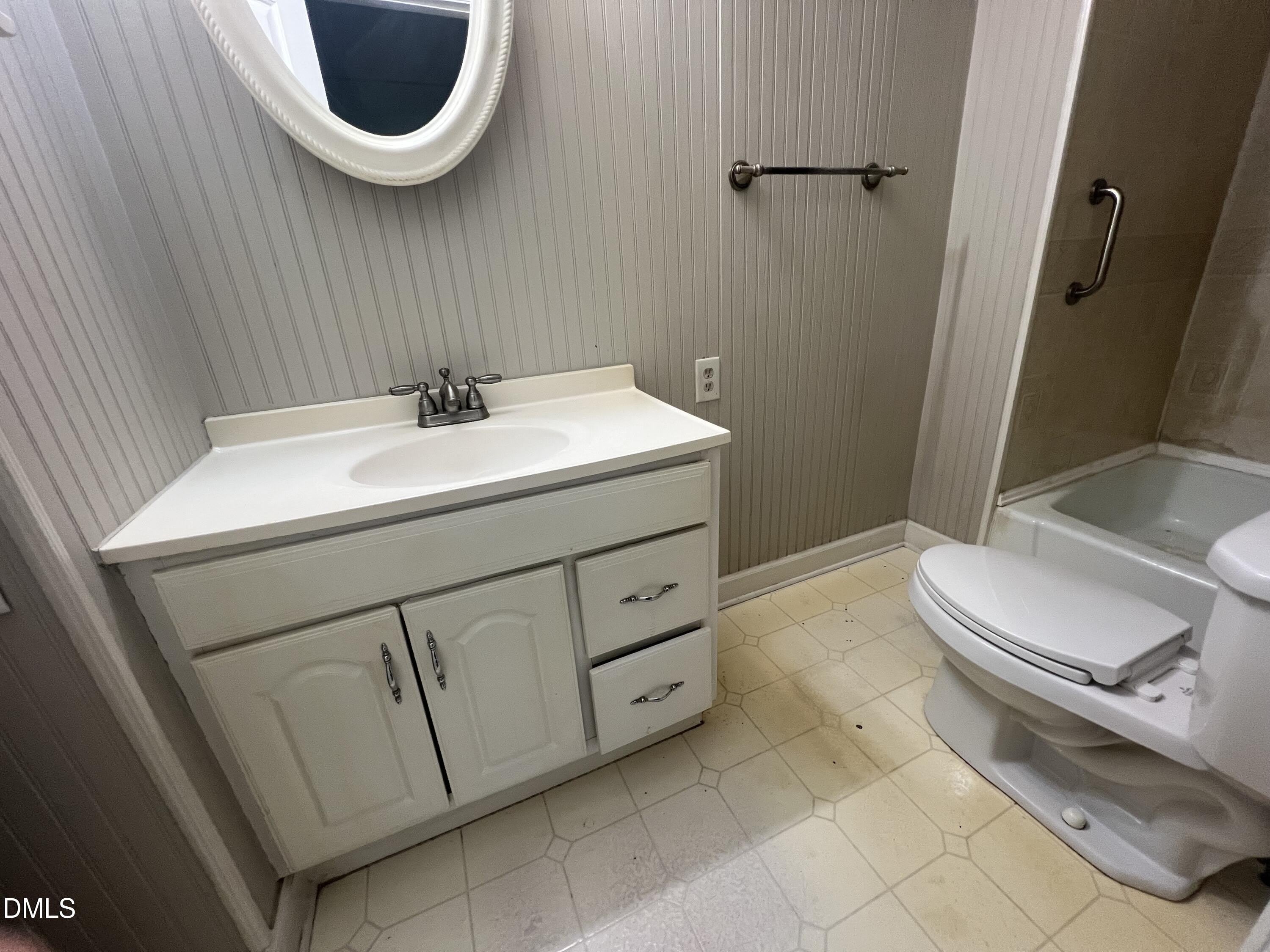 102 1/2 Ford Circle – photo 4