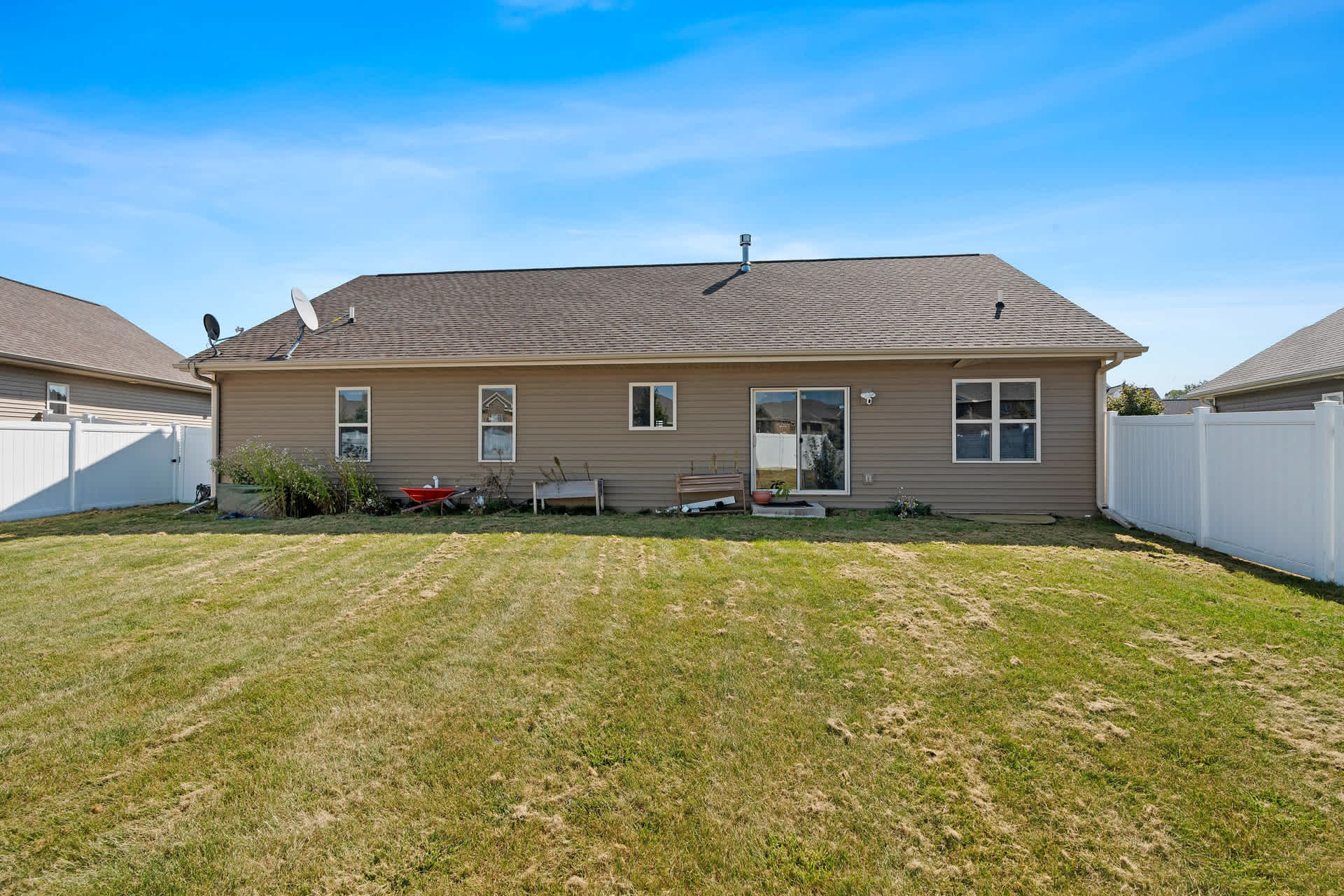 517 Pebblestone Circle – photo 2