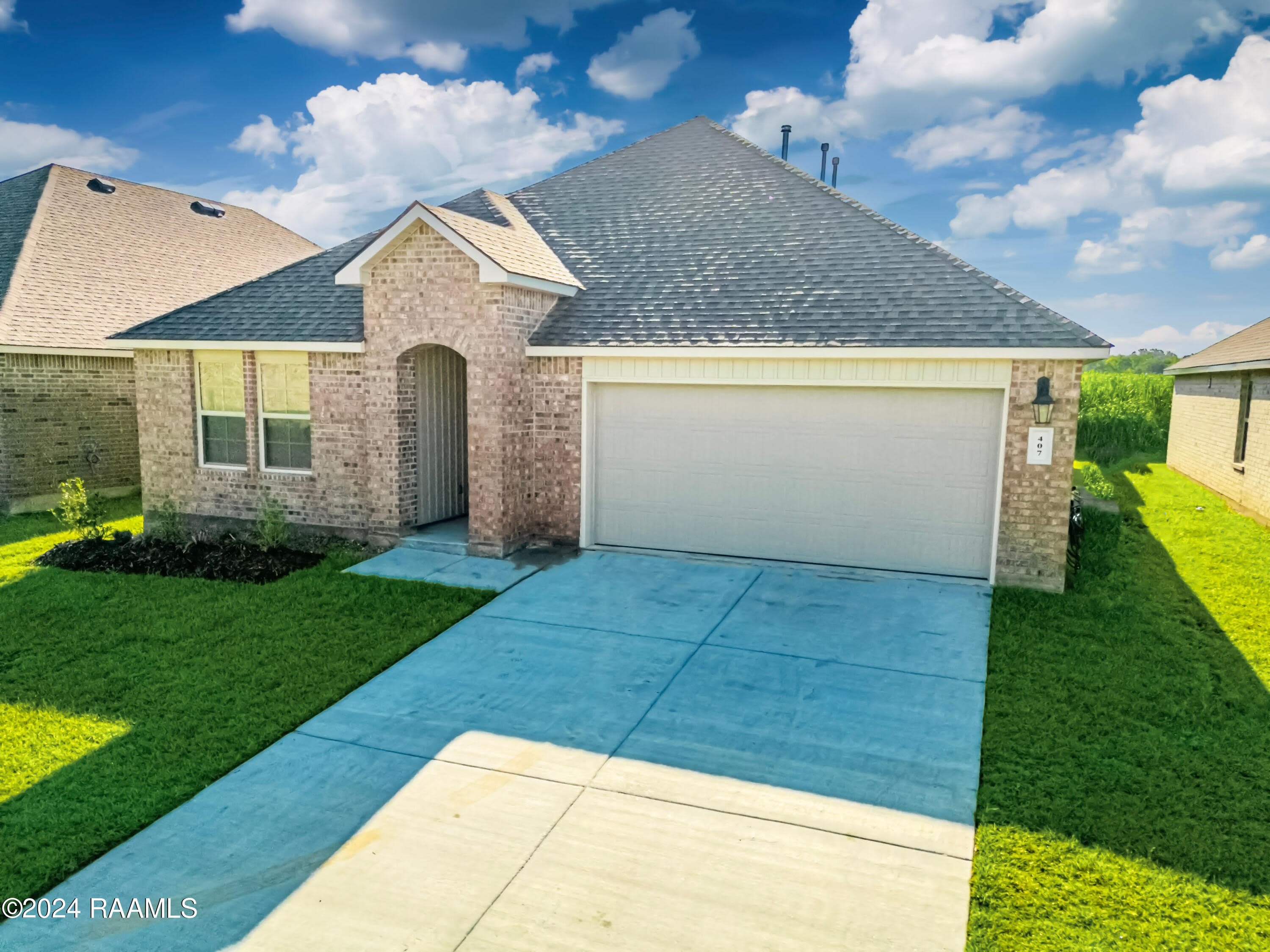 407 Broussard Hill Drive – photo 2