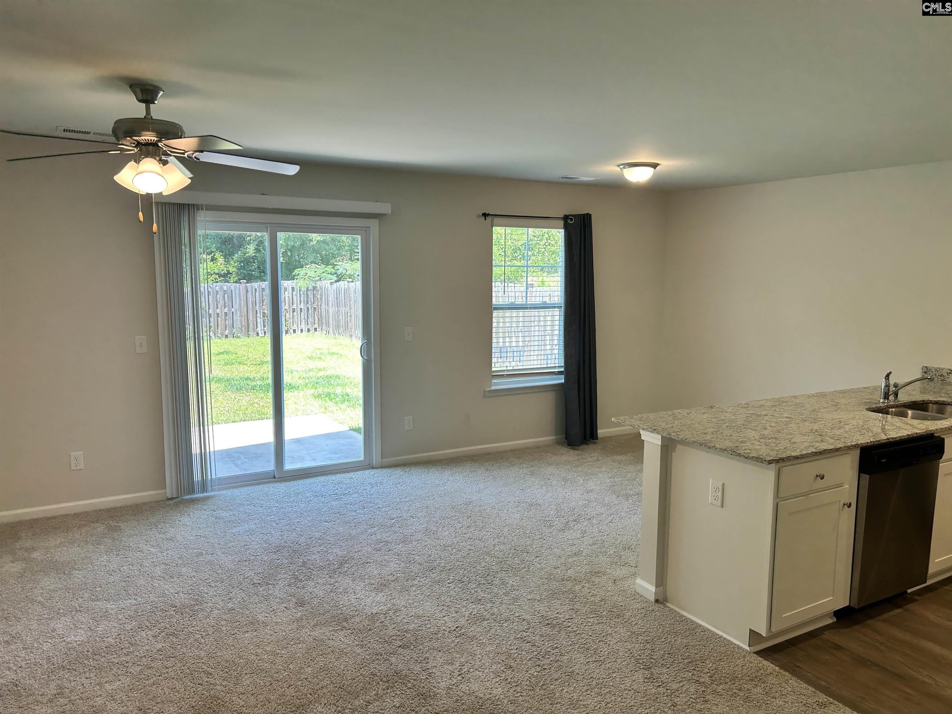 1071 Crescent Moon Loop – photo 4
