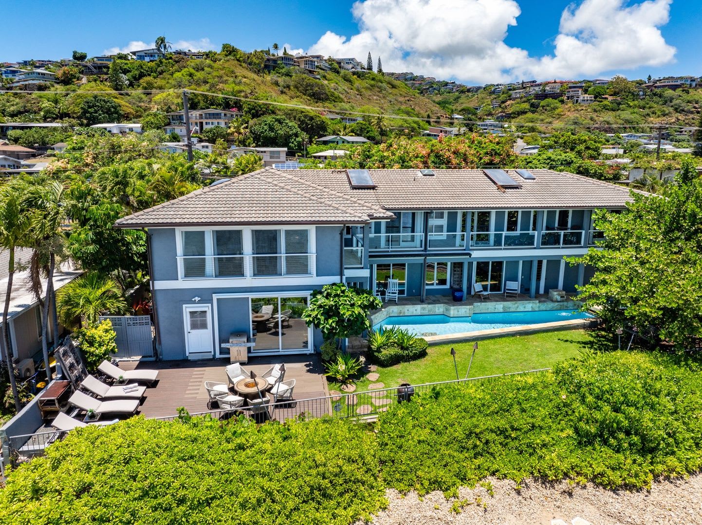 Oceanfront Wailupe Beach House W Pool Hot Tub – photo 1