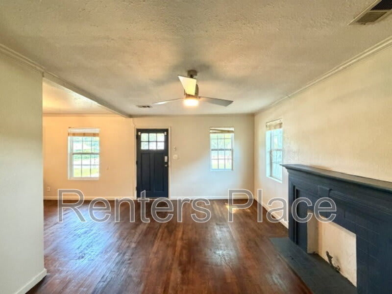 4308 East 4Th Place – photo 3