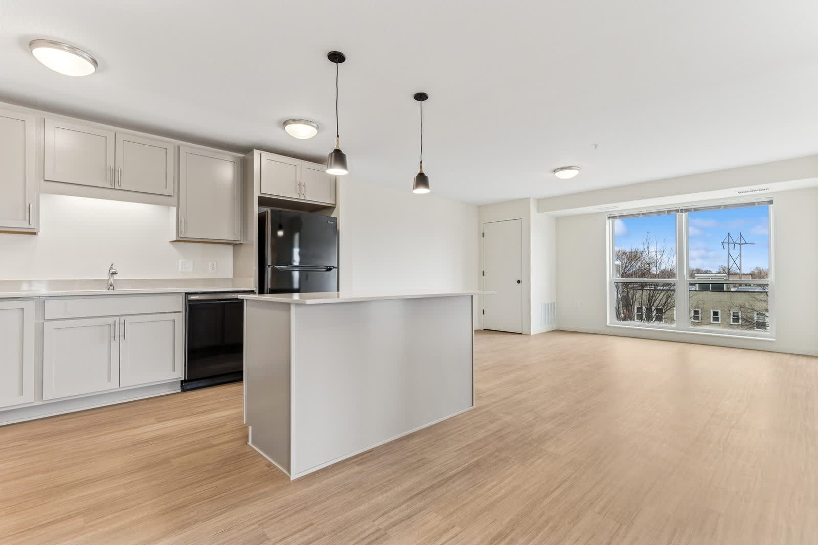 Marshall Avenue Flats – photo 4