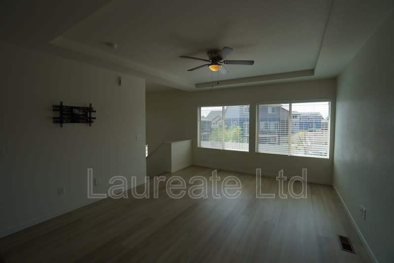 5472 Danube St – photo 4