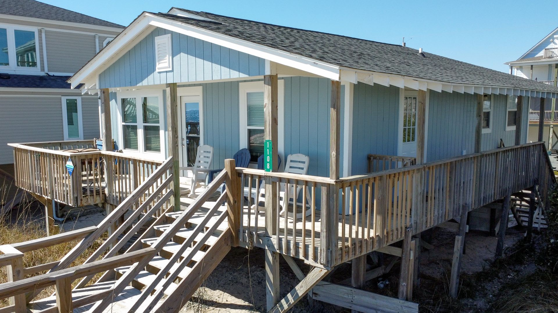 Off Season Oceanfront Pet Friendly Rental Mid October 2026 Mid March 2027 3 Month Minimum Required – photo 2
