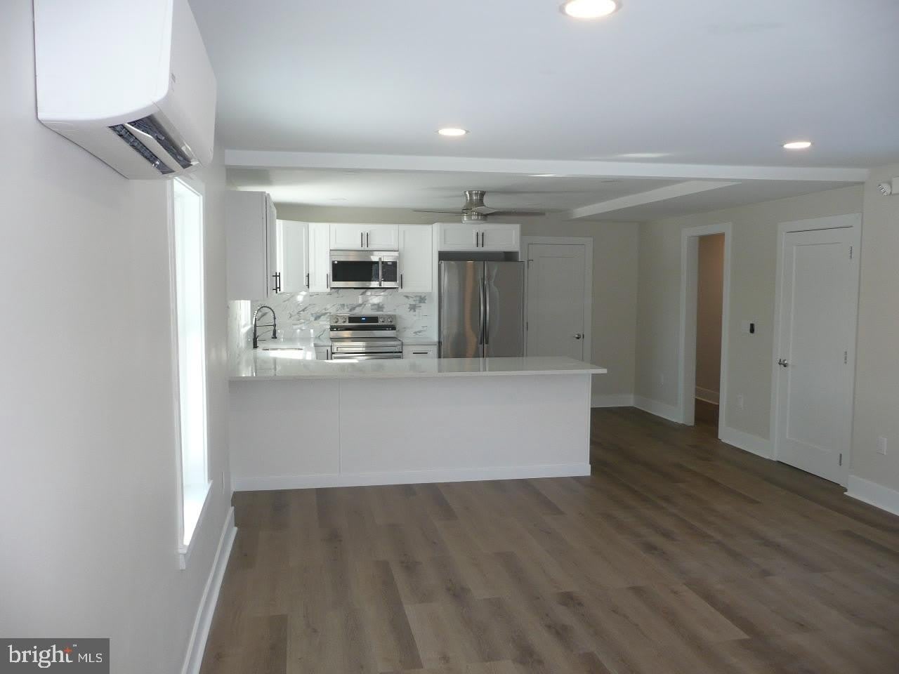 1054 HORSHAM Road – photo 1