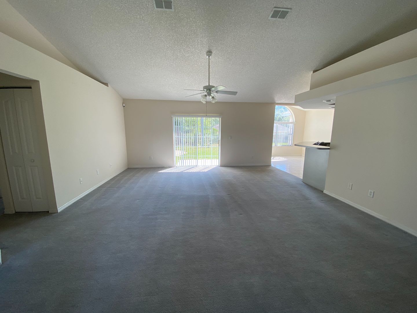 Marion Oaks Home 3 2 2 1860 Sqft – photo 4