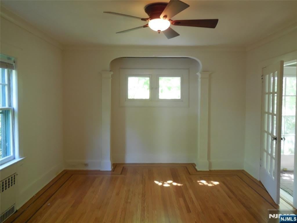 373 Claremont – photo 1
