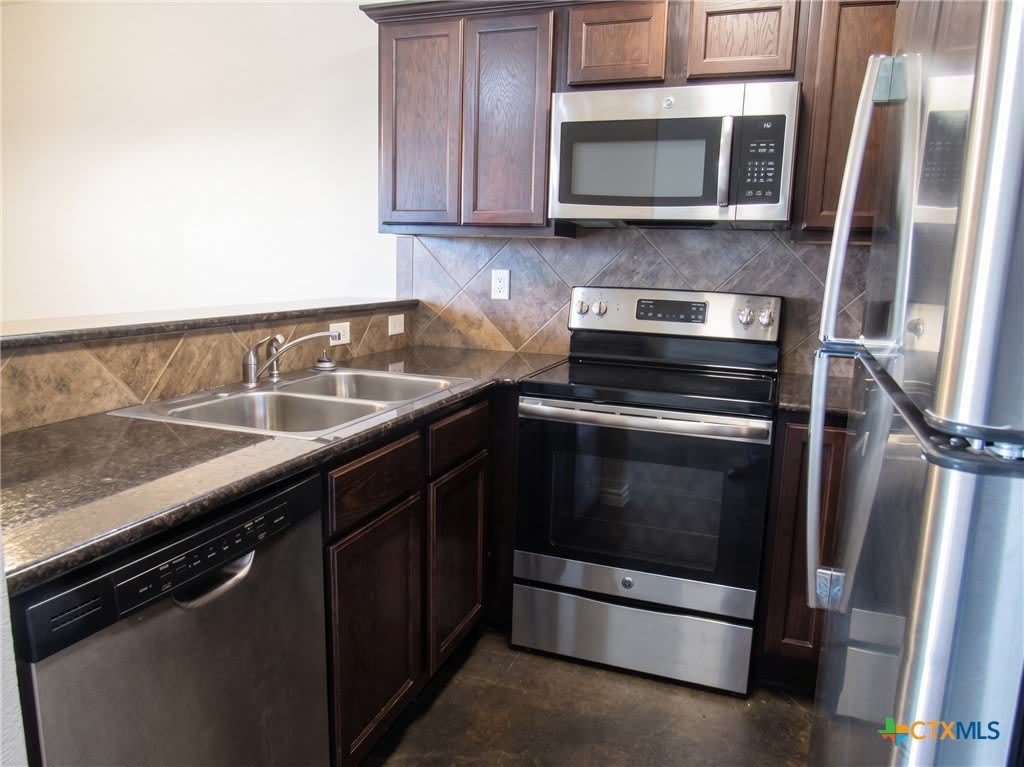 1714 Risen Star Lane – photo 4