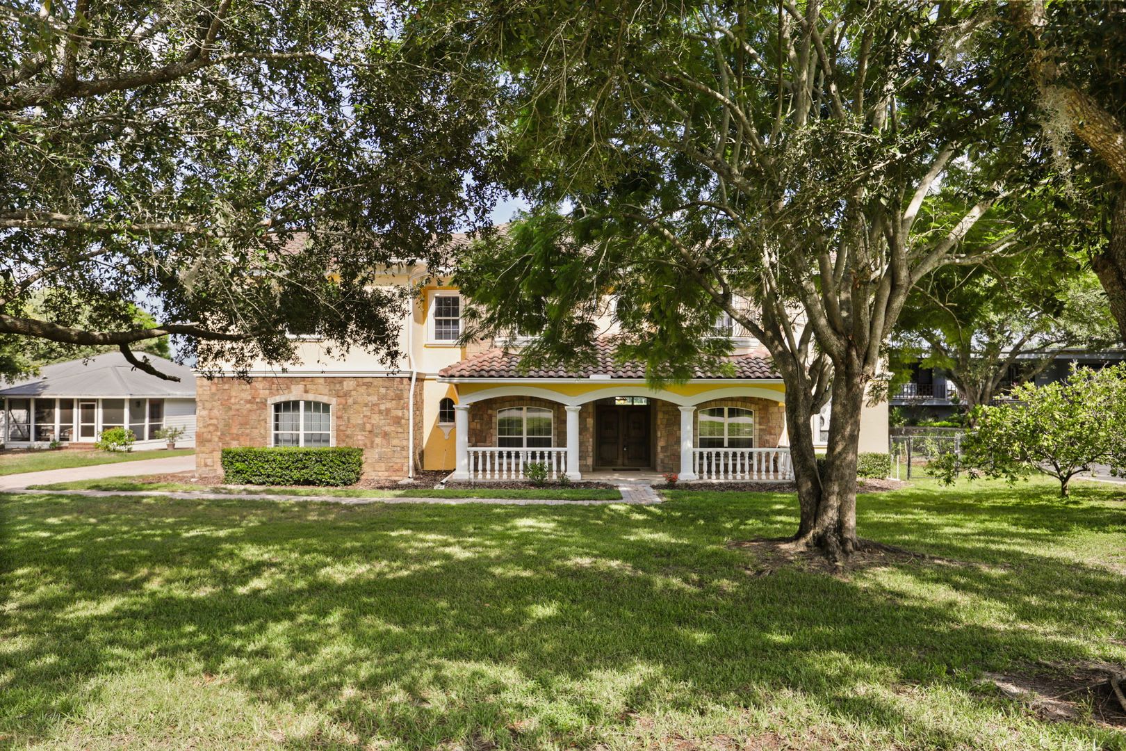 Luxury Lakefront Executive Home with Private In-Law Suite in the Heart of Dr. Phillips – photo 5