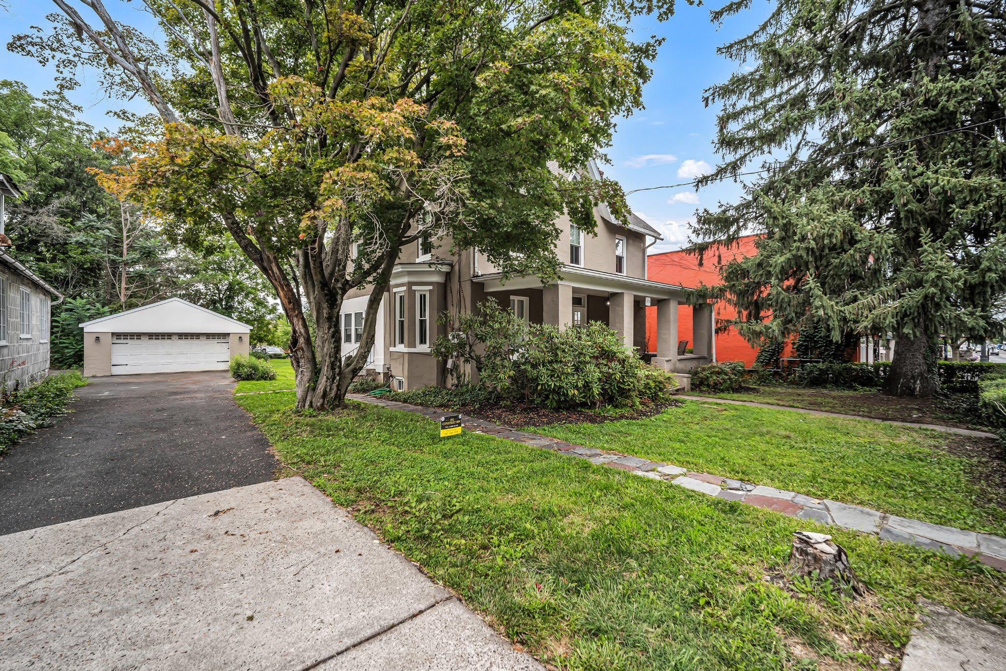 376 N Main Street – photo 1