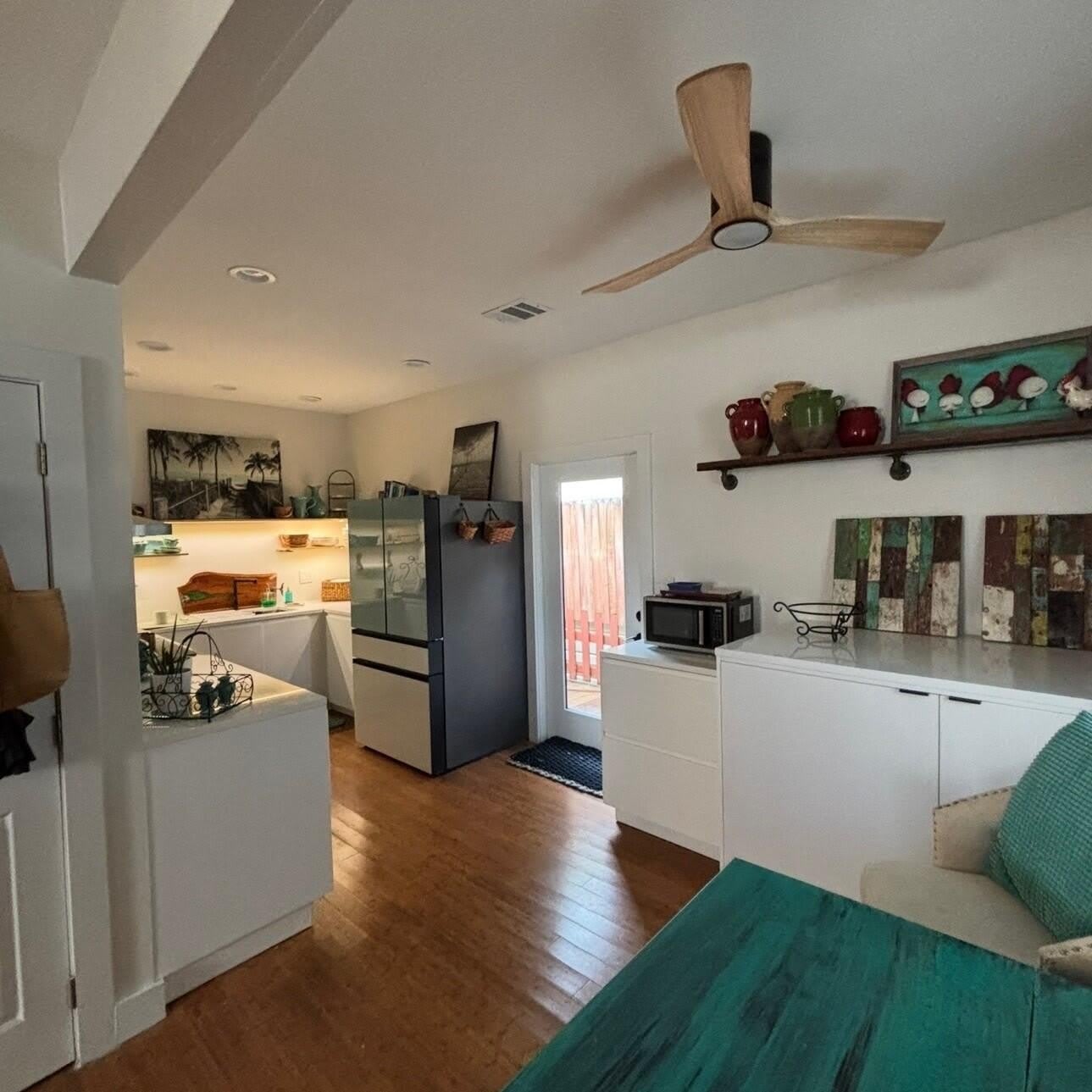208 Olivia Street – photo 4