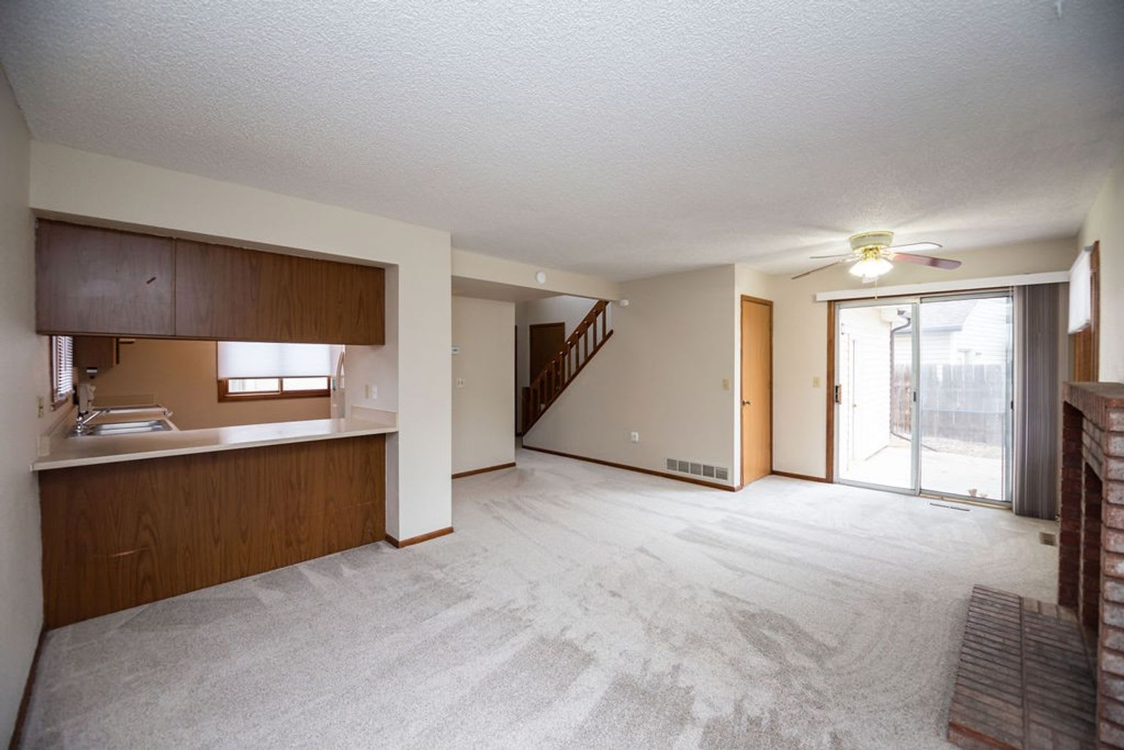 Charming 3 Bed, 2 Bath Home on a Quiet Cul-de-Sac with a Fenced Yard & 2-Car Garage! – photo 3